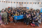 "Al Club en Zapatillas" llegó al Social Mar del Tuyú para más de 270 chicos y chicas